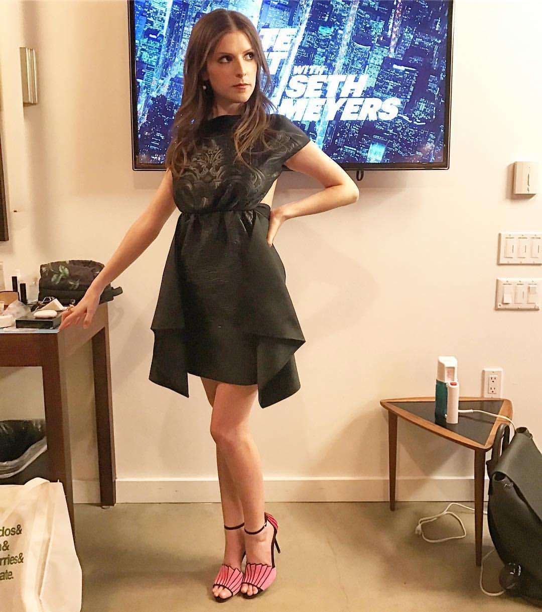 Anna Kendrick Legs