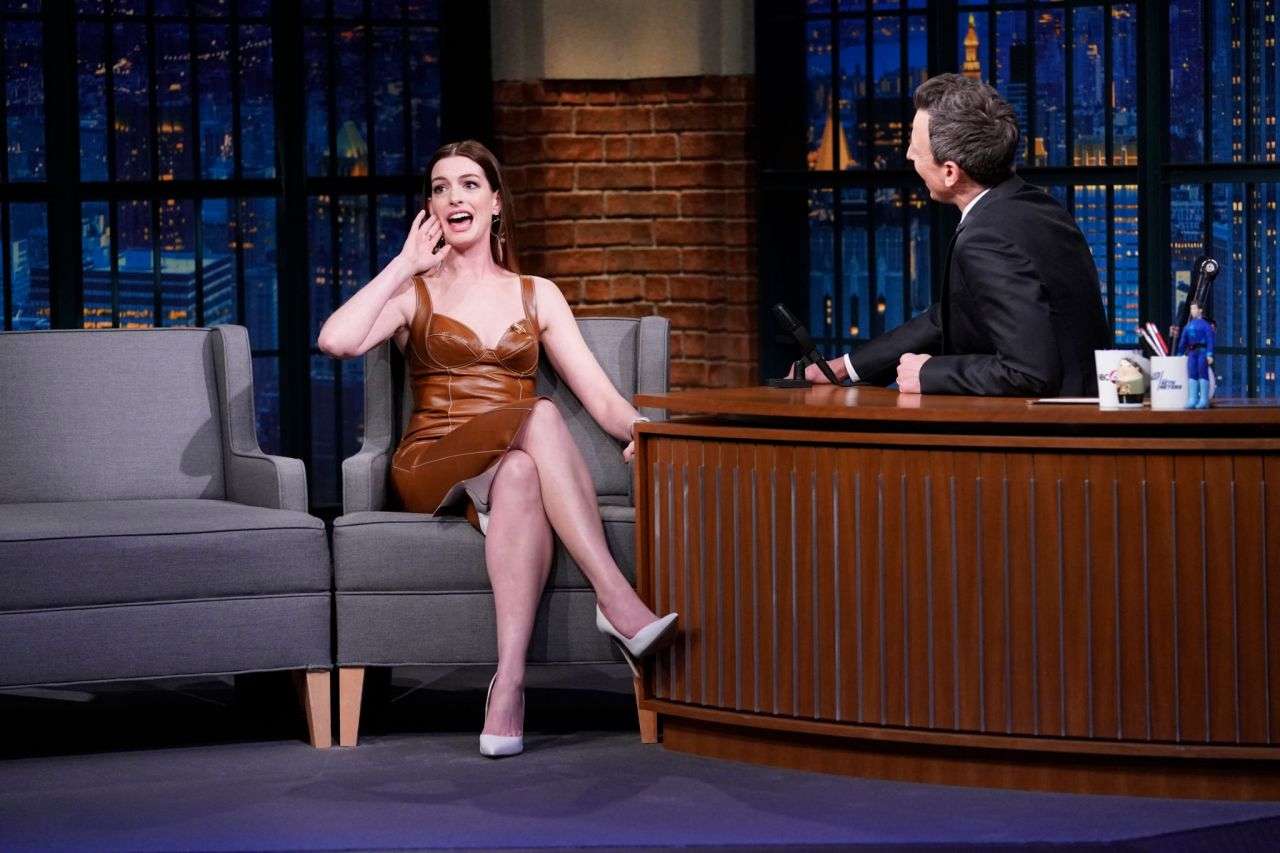 Anne Hathaway X Legs