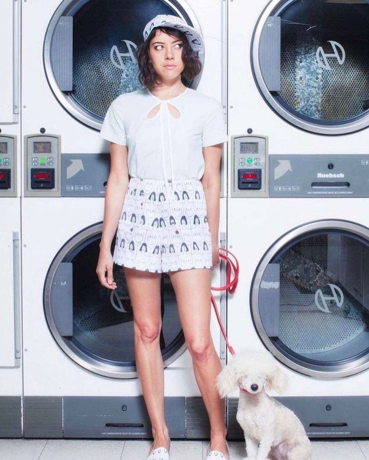 Aubrey Plaza Legs