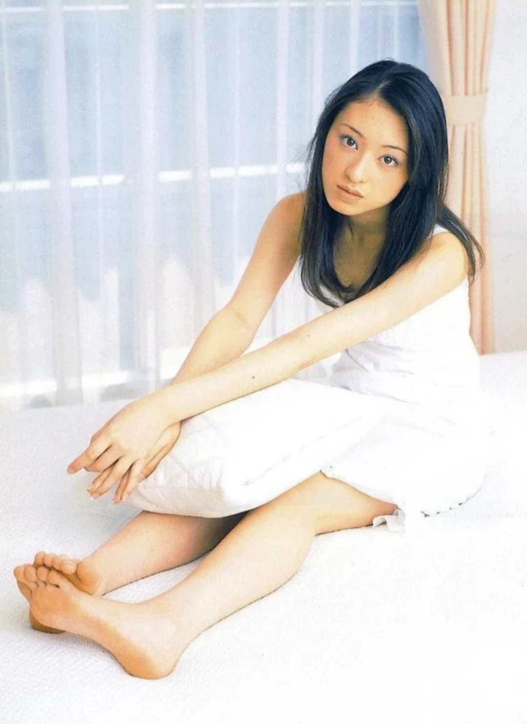 Chiaki Kuriyama Leg