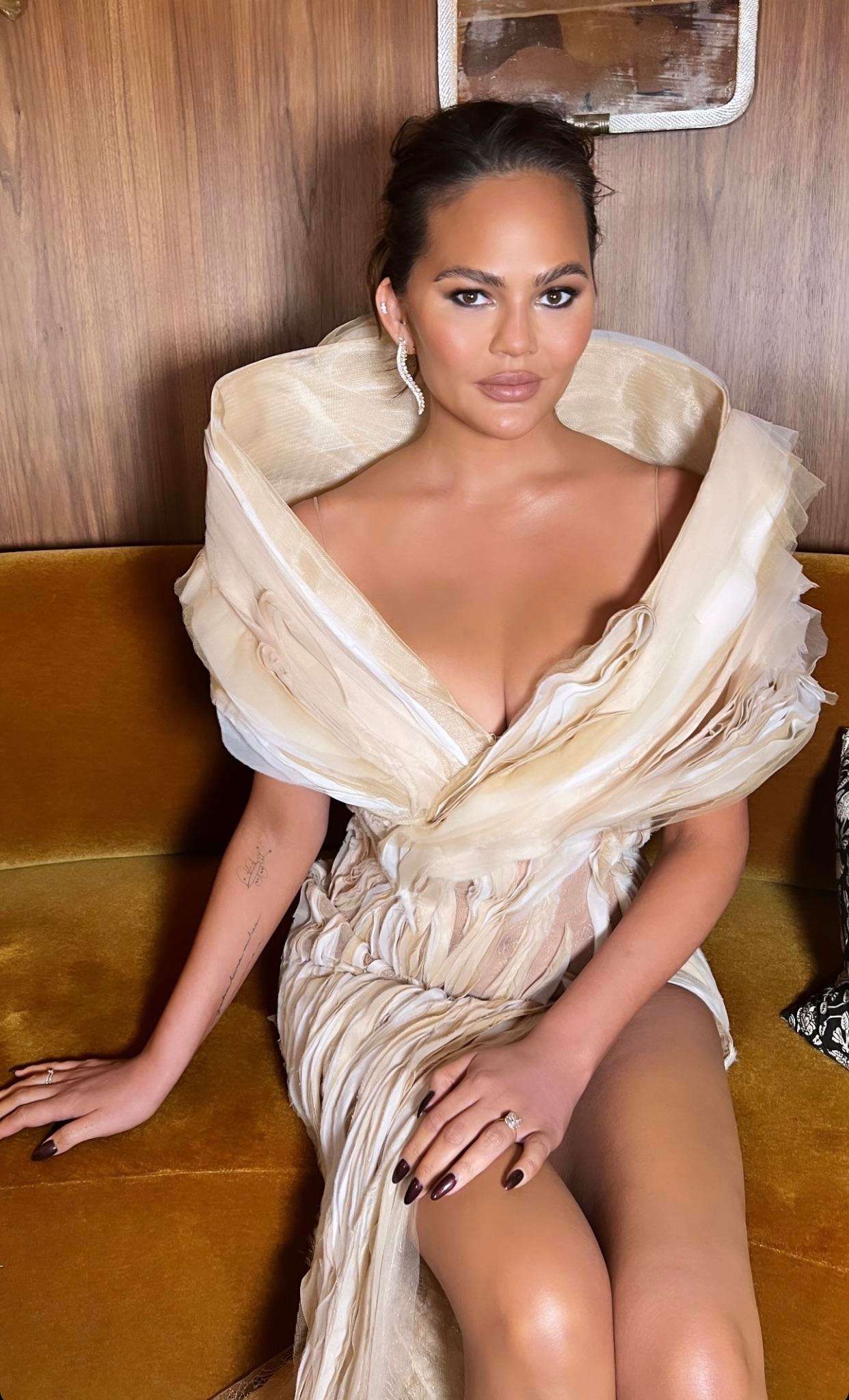 Chrissy Teigen Legs