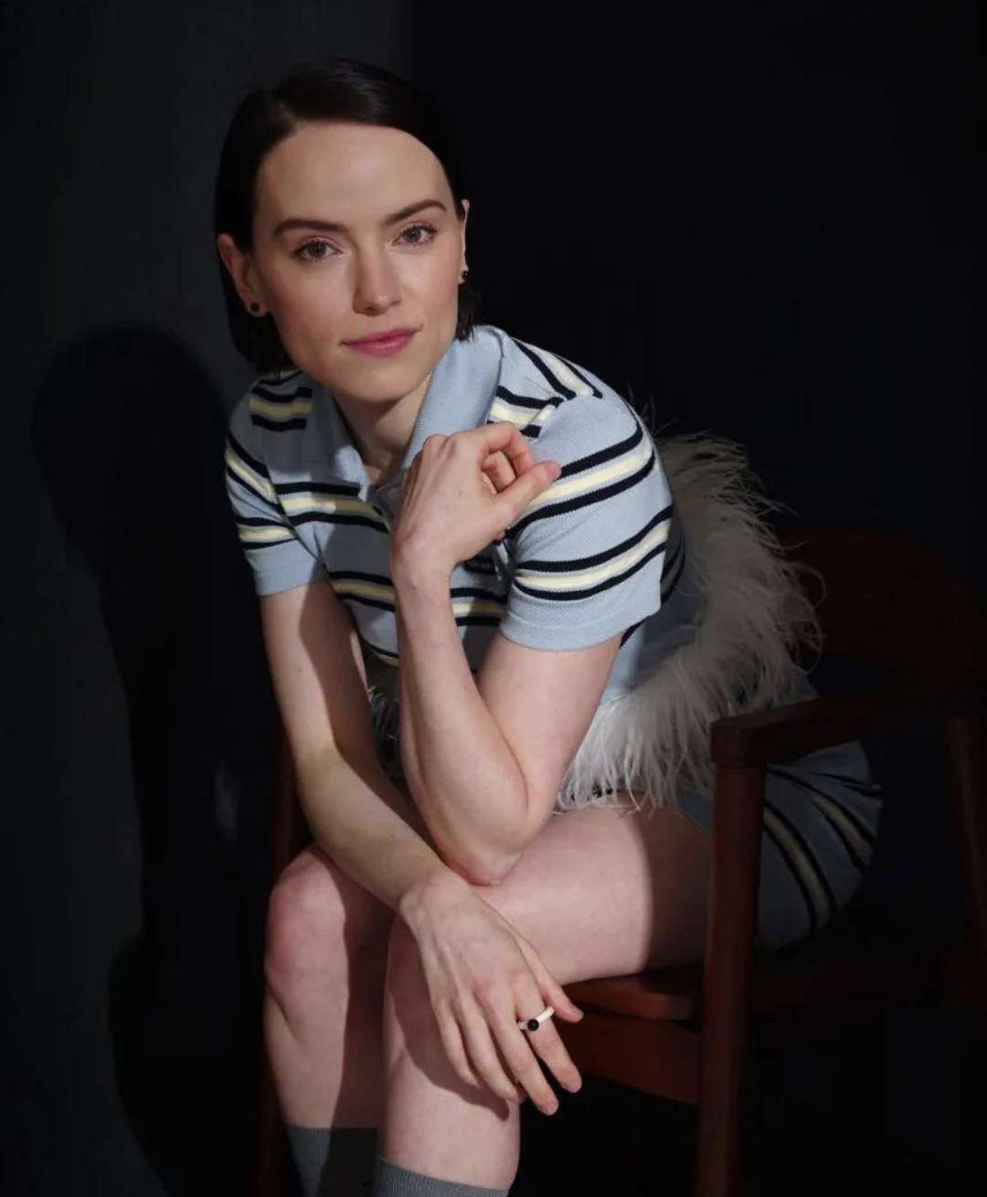 Daisy Ridley Legs