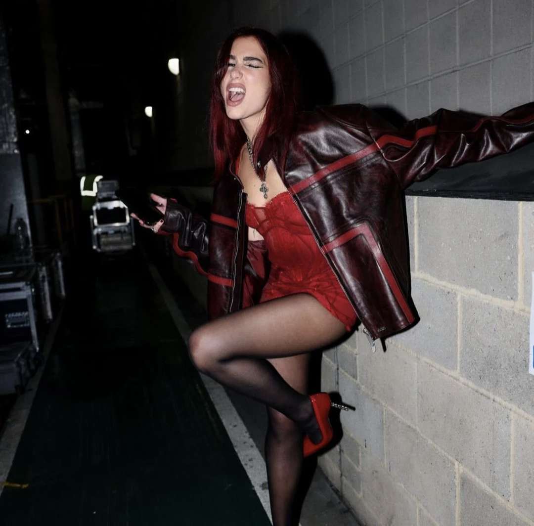 Dua Lipa Legs