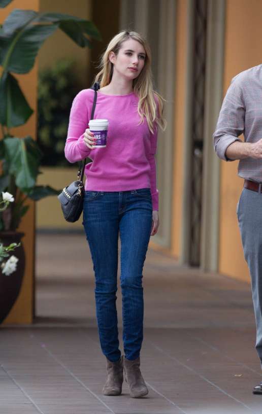 Emma Roberts The Perfect Bratty Tease Legs