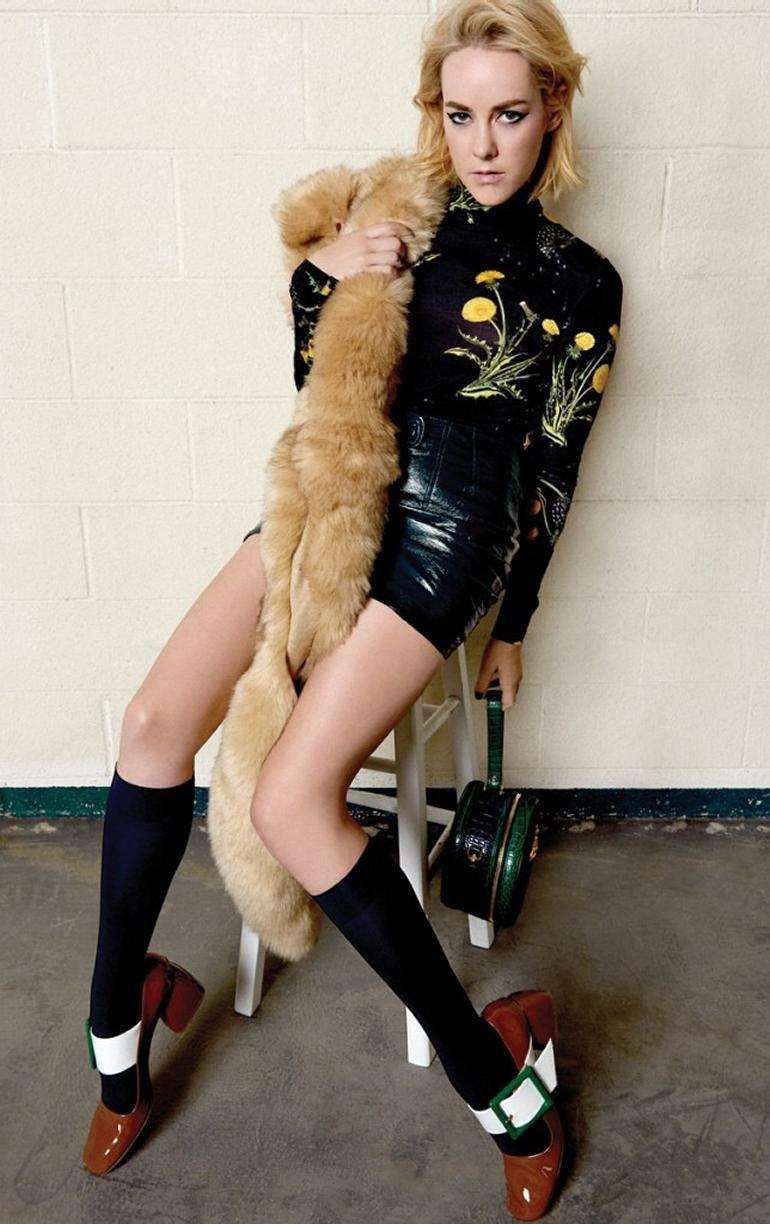 Jena Malone Legs