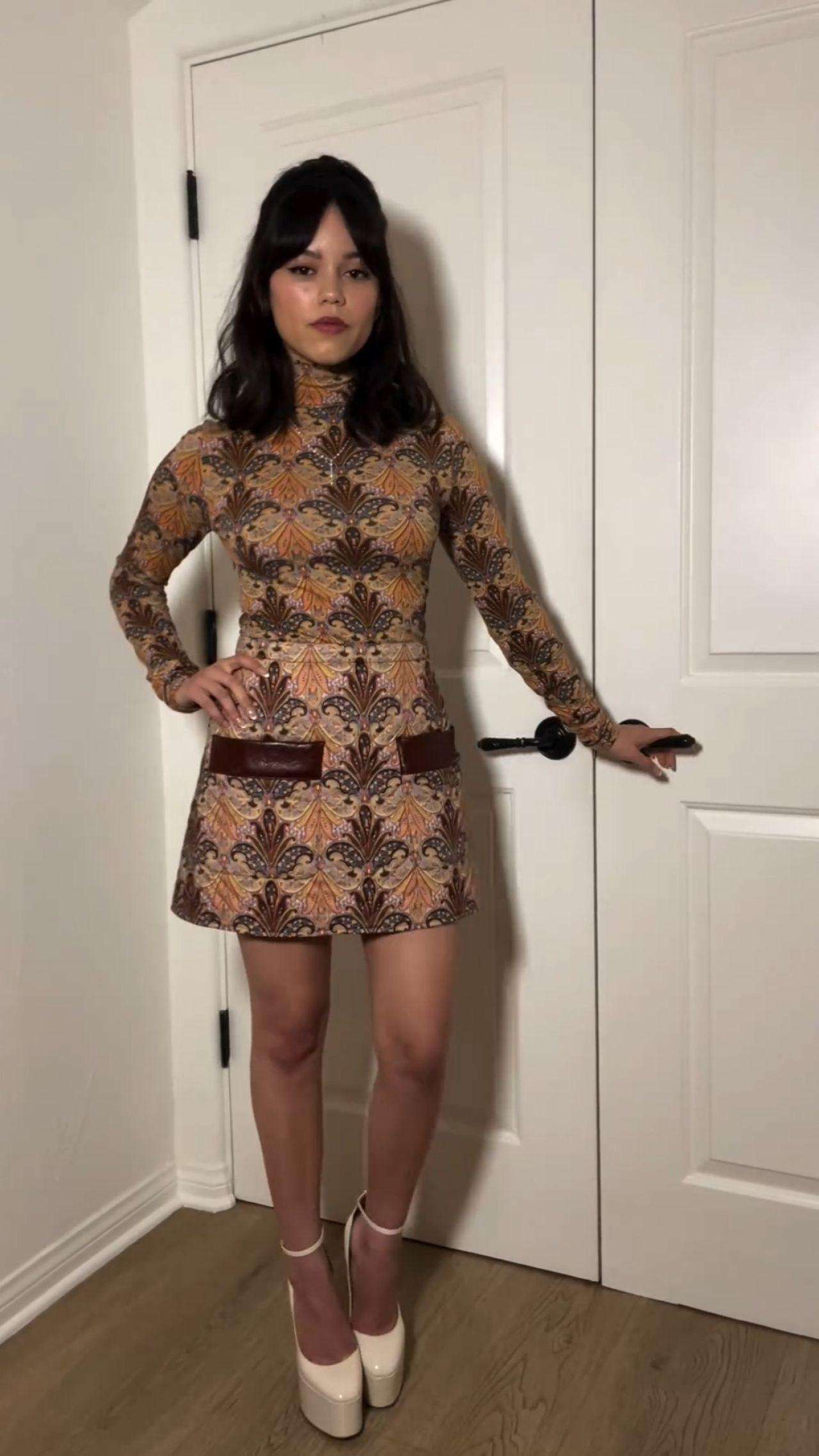 Jenna Ortega Legs