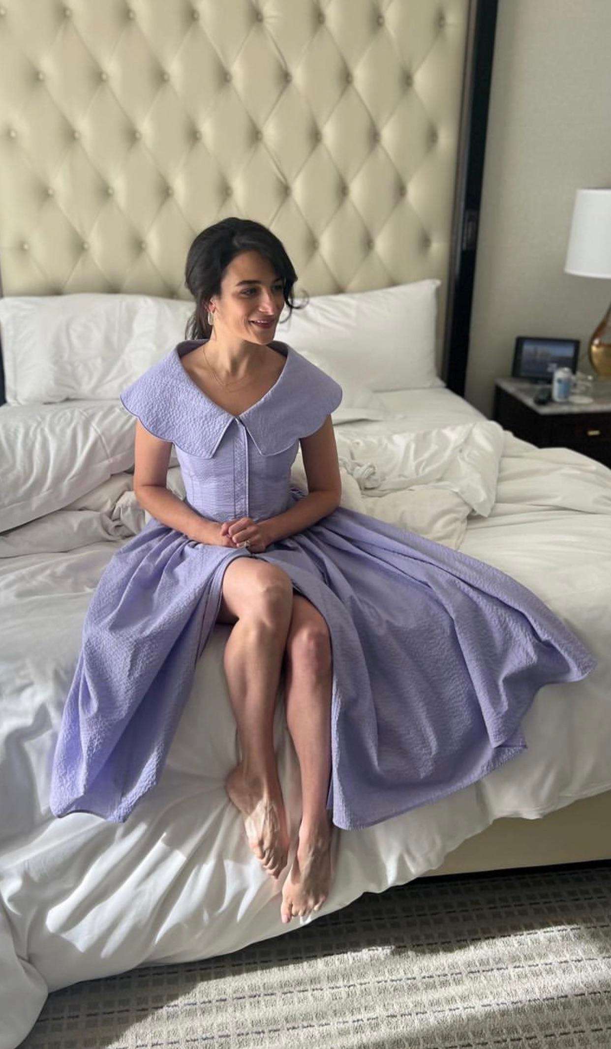 Jenny Slate Leg