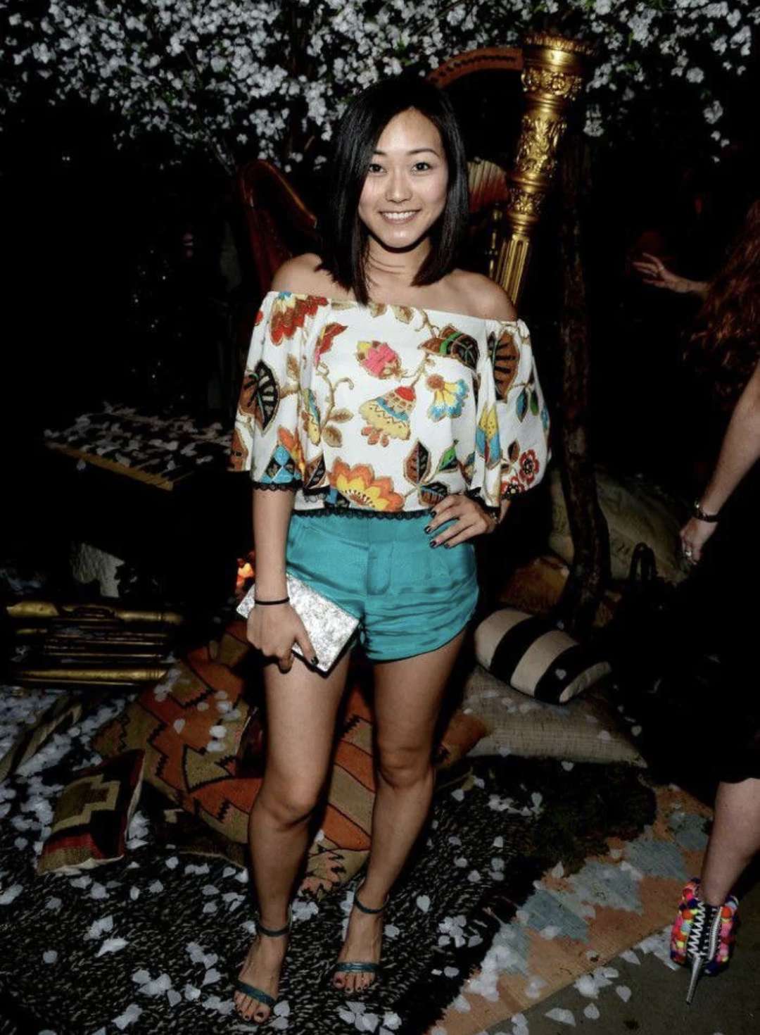 Karen Fukuhara Legs