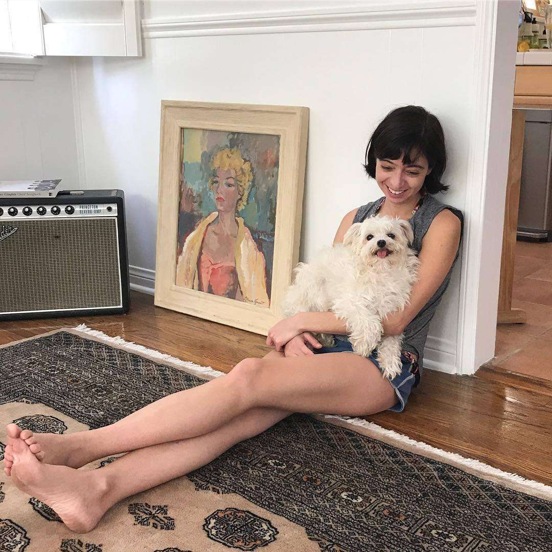 Kate Micucci Leg