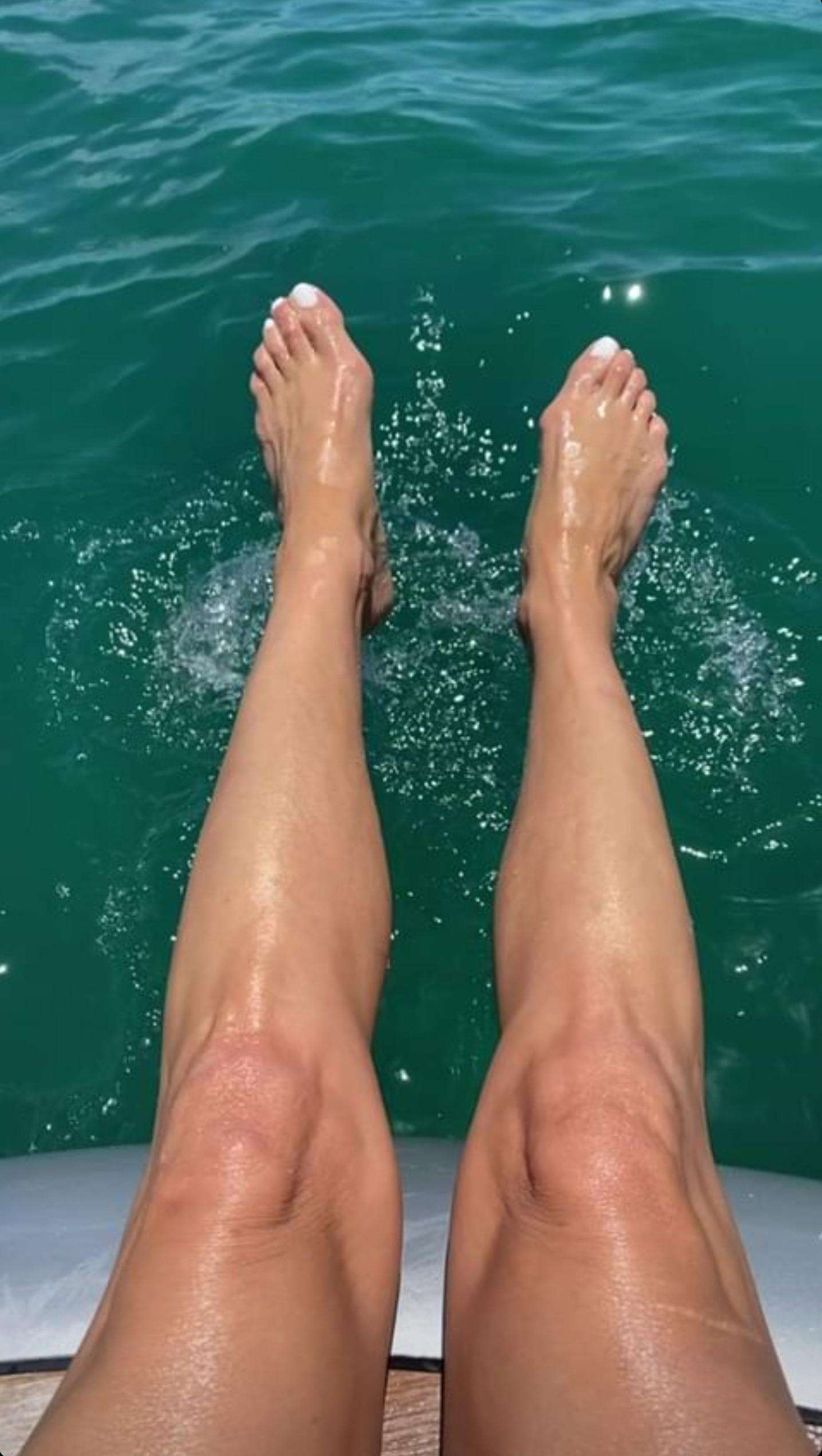 Kate Walsh Legs