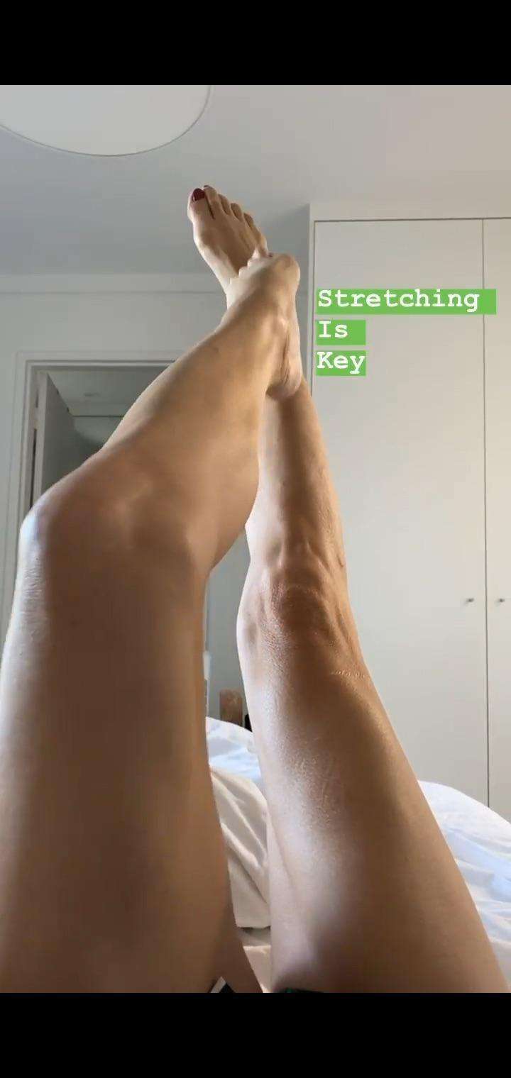 Kate Walsh Legs