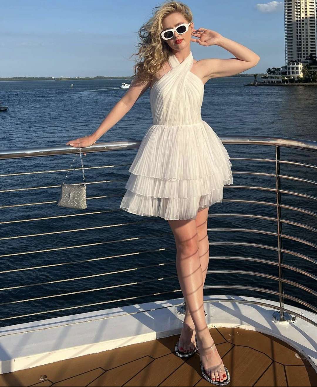 Kathryn Newton Legs