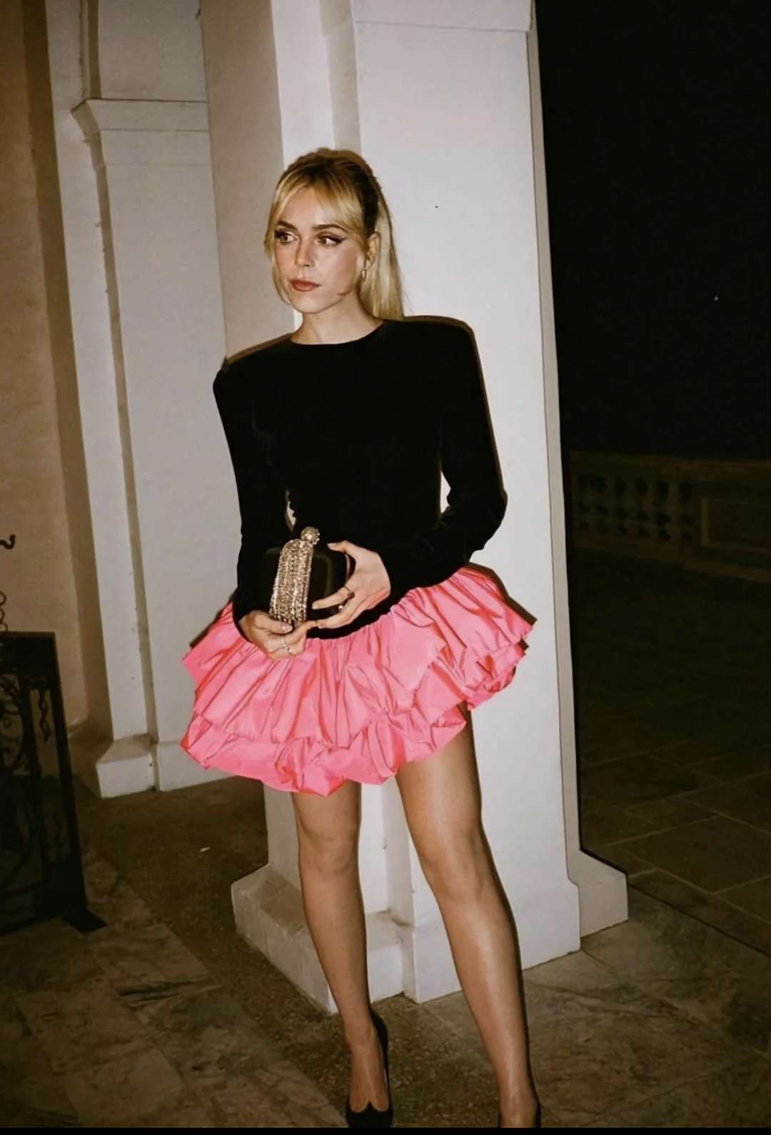 Kiernan Shipka Legs