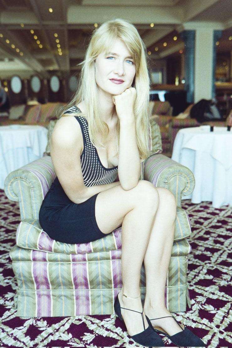 Laura Dern Legs