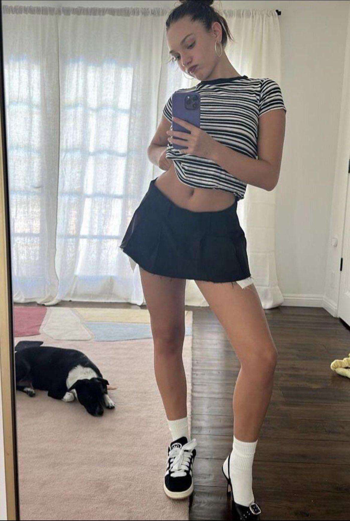 Maddie Ziegler Legs