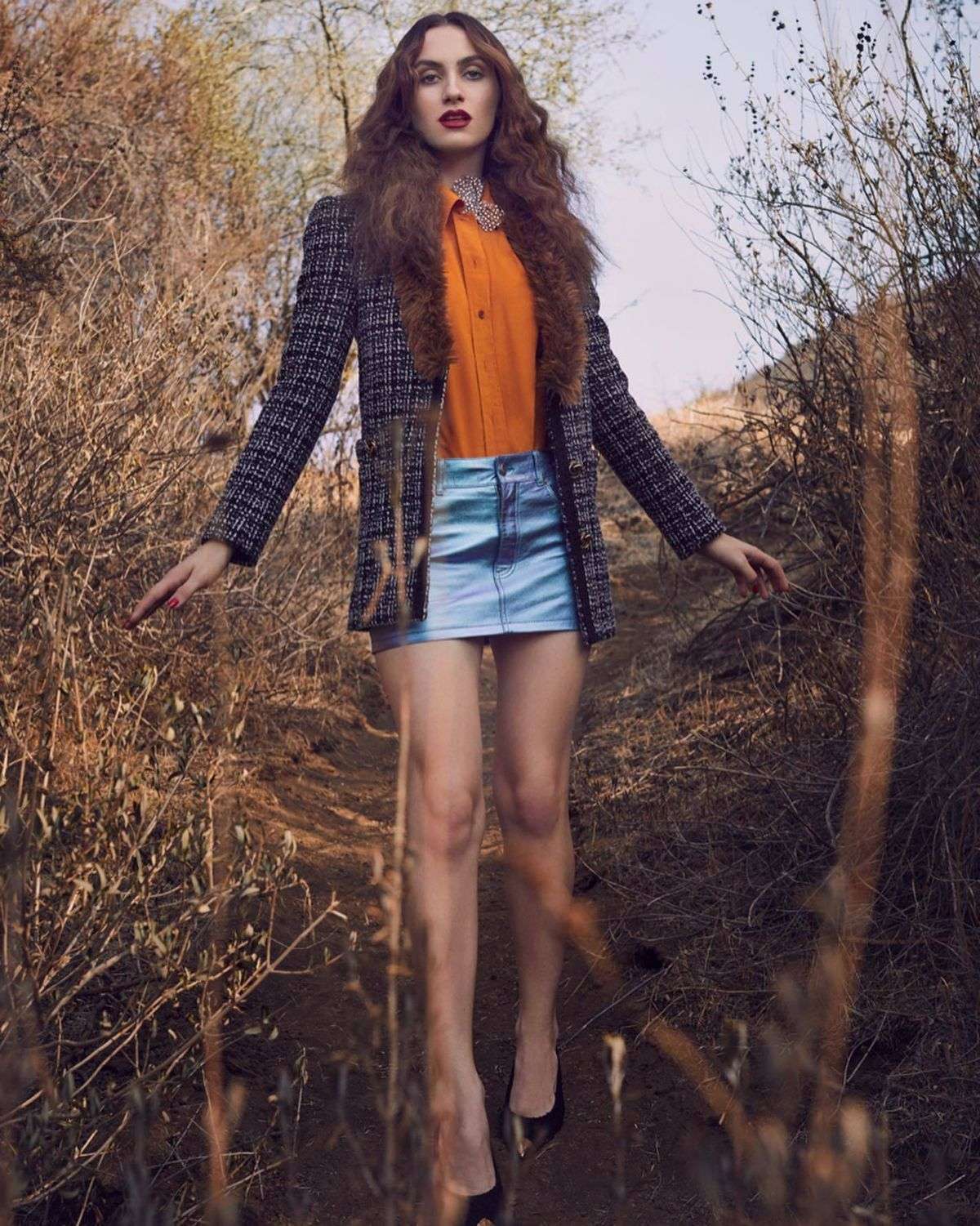 Maude Apatow Legs