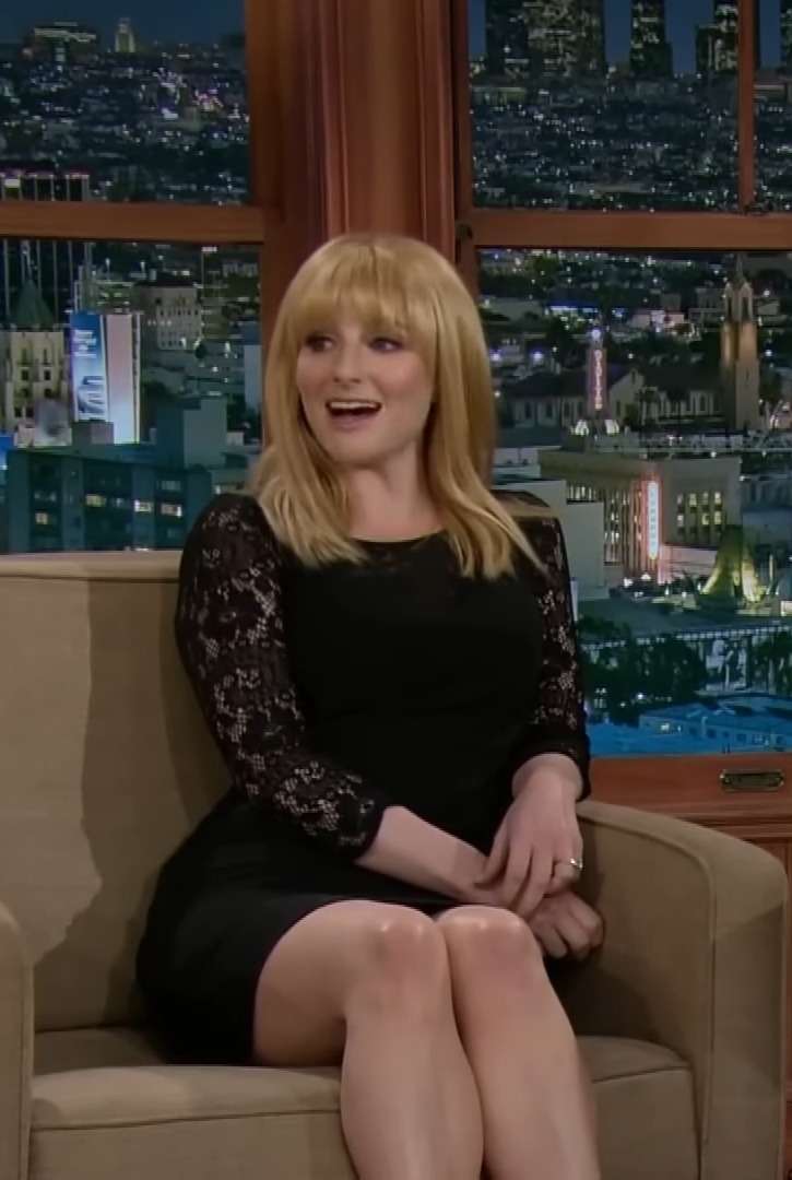 Melissa Rauch X Legs