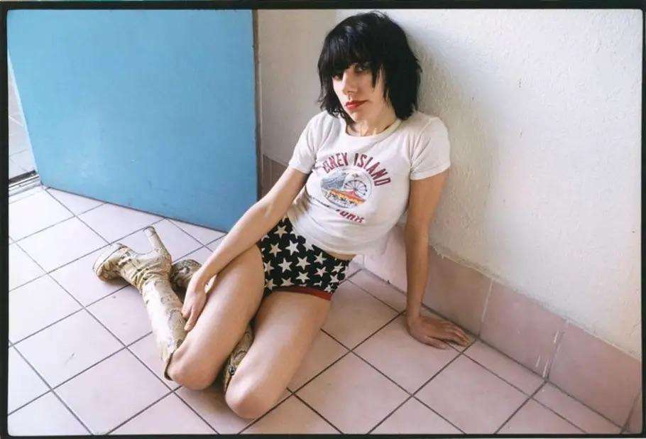 Pj Harvey Legs