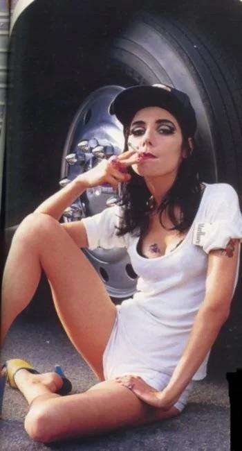 Pj Harvey Legs