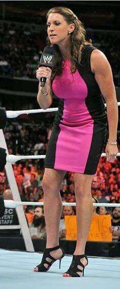 Stephanie Mcmahon Legs