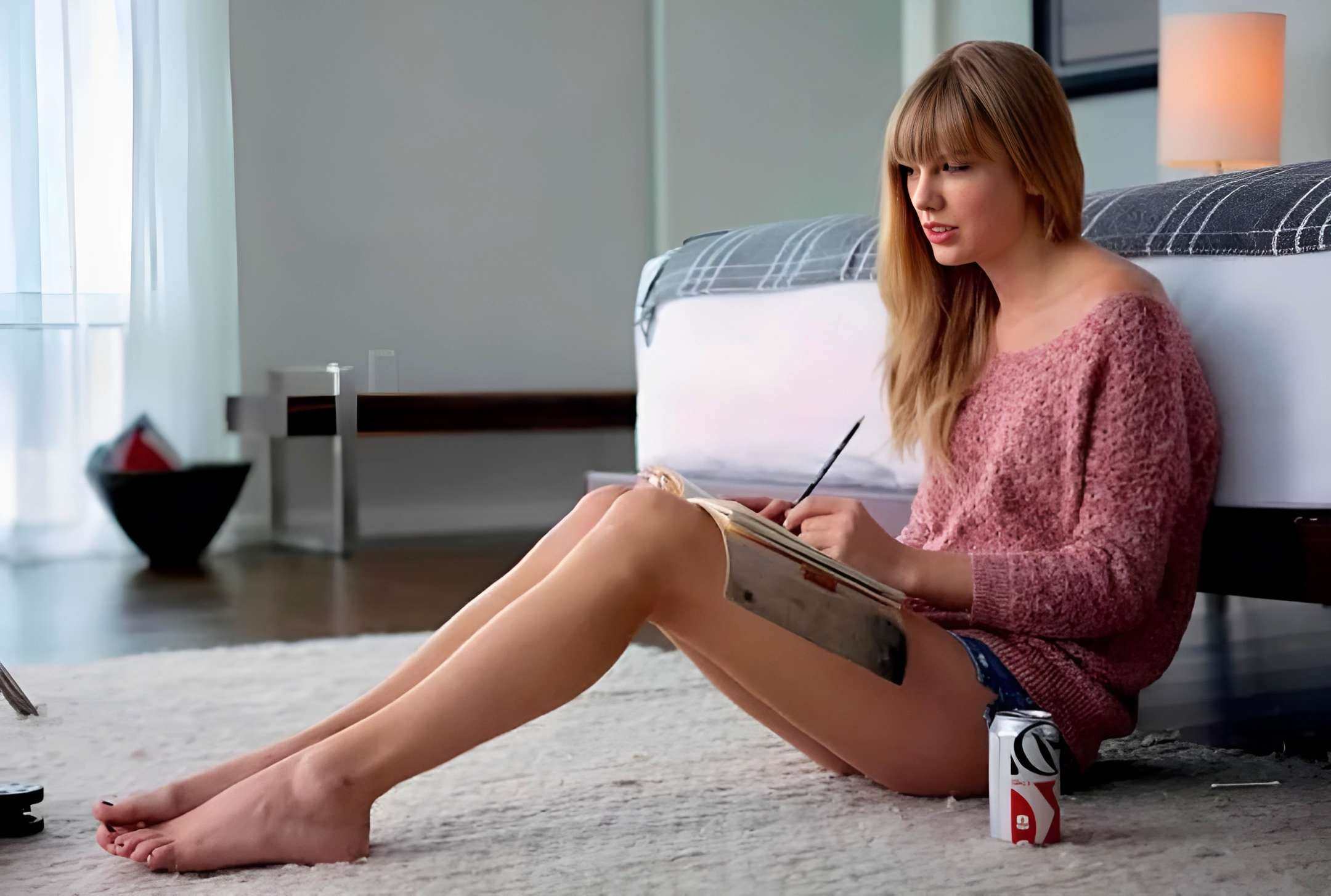 Taylor Swift Legs