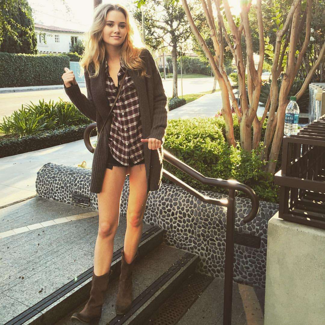 Virginia Gardner Legs